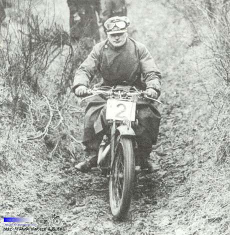 1935 Rowley beim Trial auf AJS