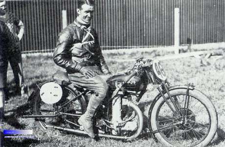 1930 R7 works Leo Davenport