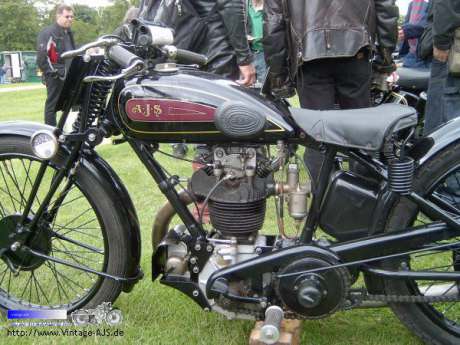 AJS M10