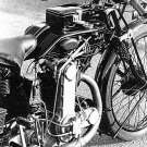 K7, gehört der Familie Rhodes, bekannte Restaurateure von Velocette-Maschinen. Leider langsamer als eine OHV.