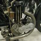 AJS Big Port Modell B3 350cc OHV von 1923 im Black Country Museum. Auch vor einer AJS macht der Rost nicht halt!