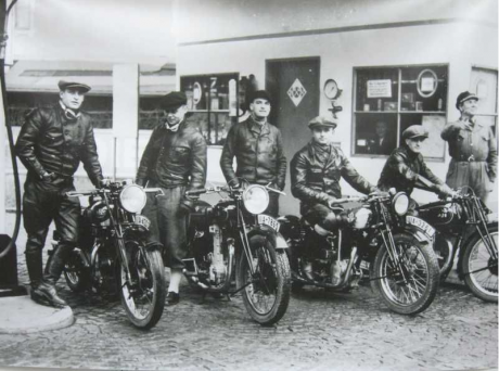 Dieses Foto ist auf der Rückseite mit Januar 1935 datiert